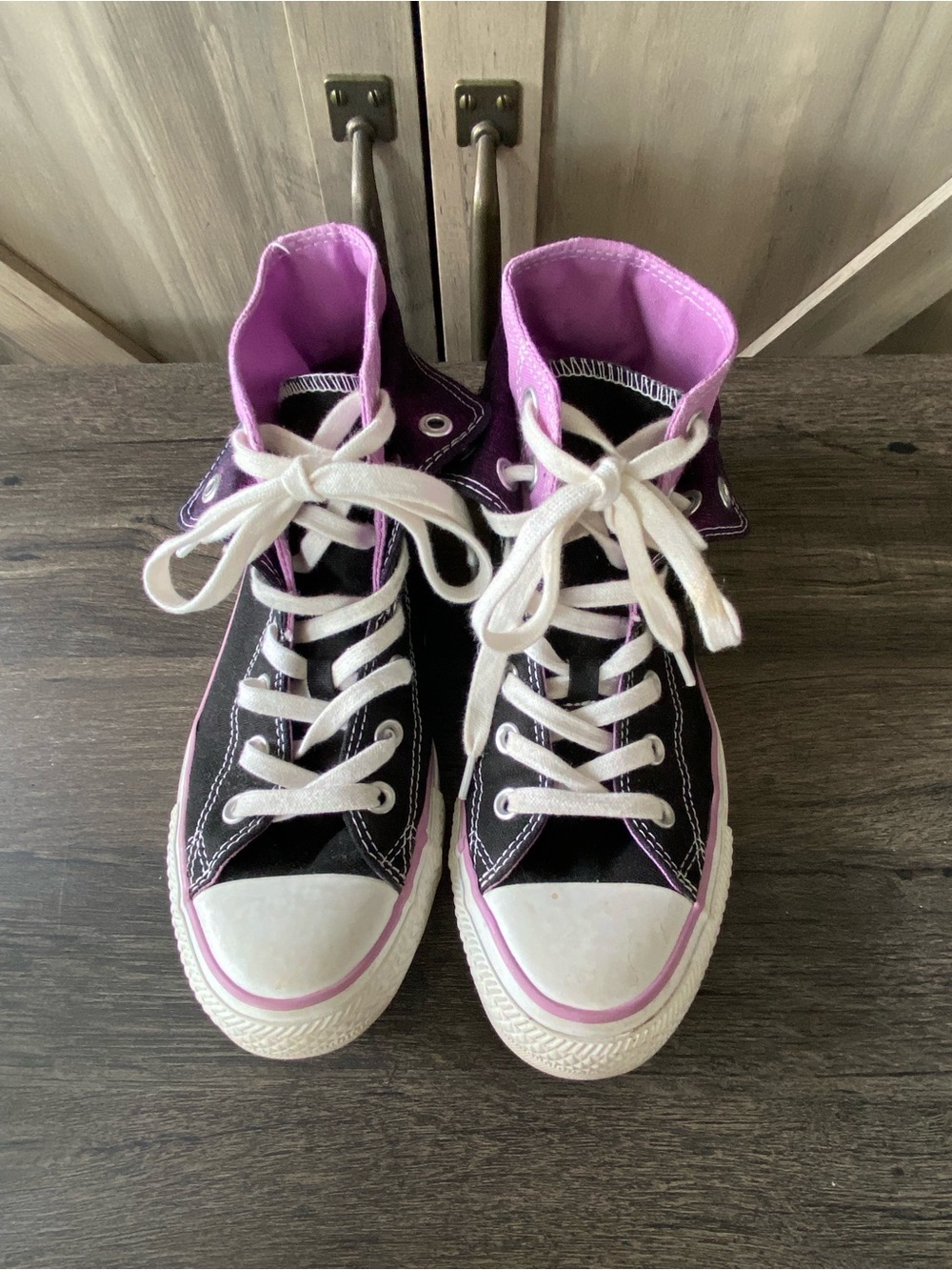 Converse All Stars Chuck Taylor Shoes Womens 9 Hi-Tops Black Purple Layer - Picture 2 of 10